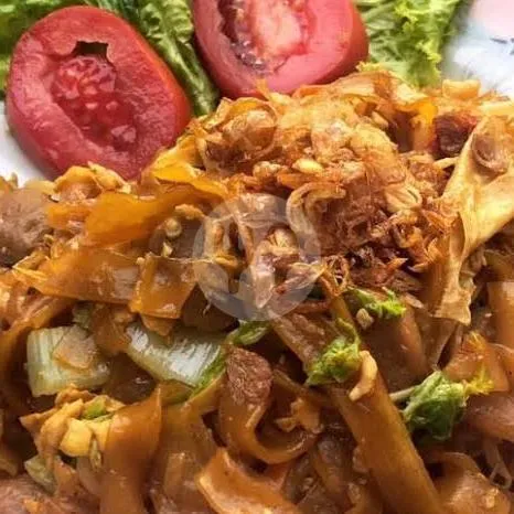 Kwetiau Goreng Komplit